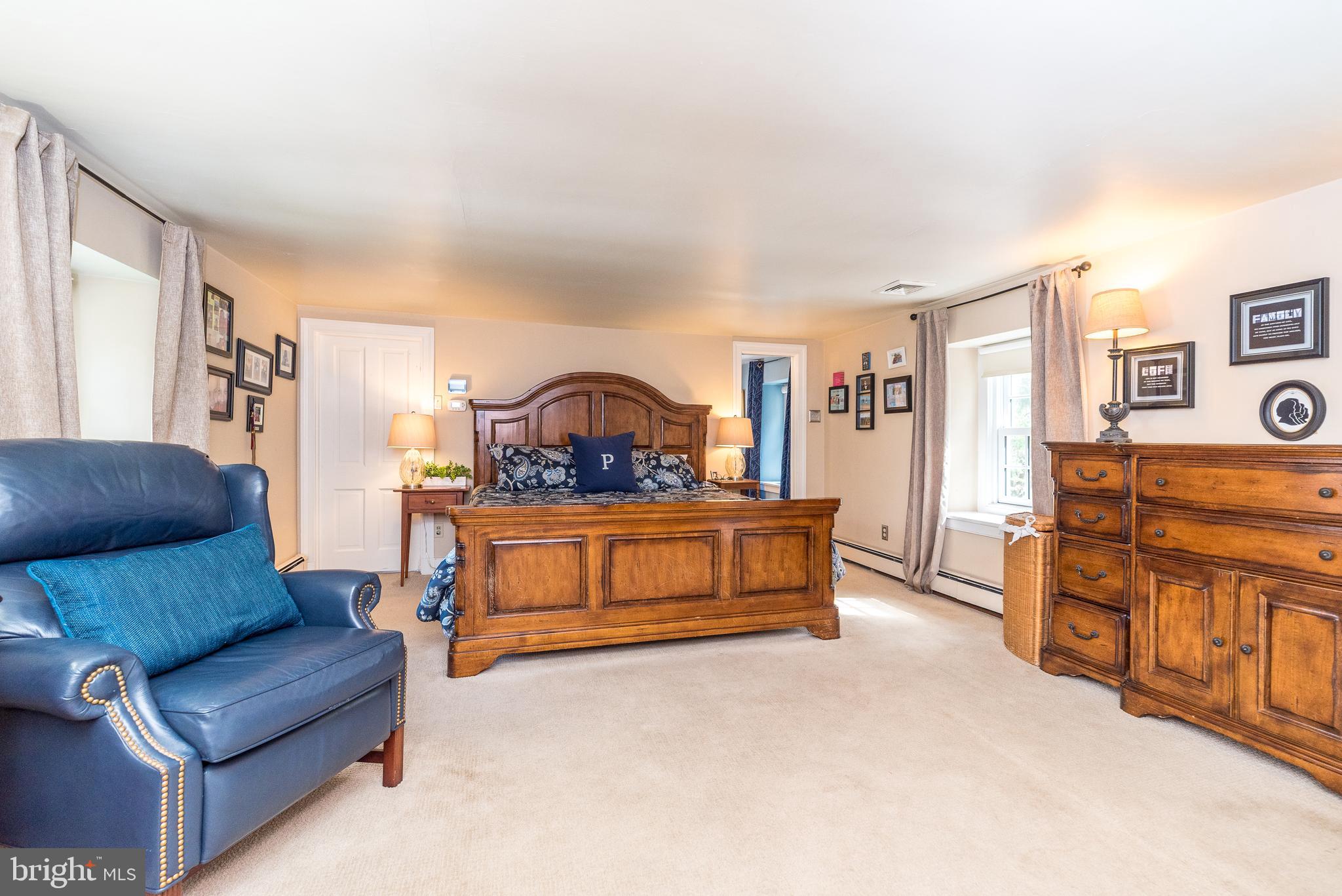 ARBOUR HILL - Residential