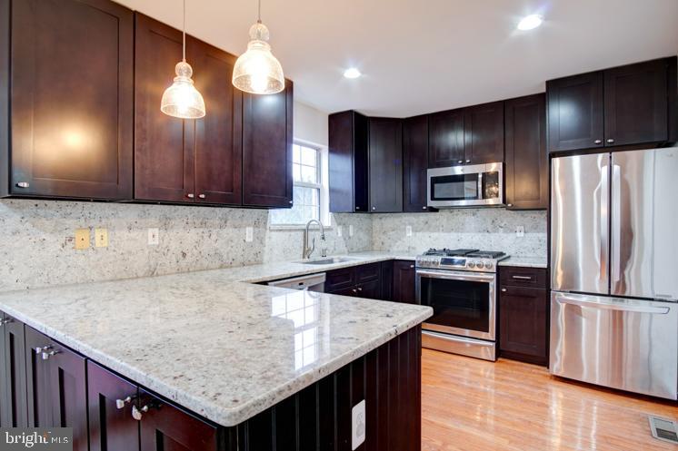 NORTH HART RUN - Residential Lease