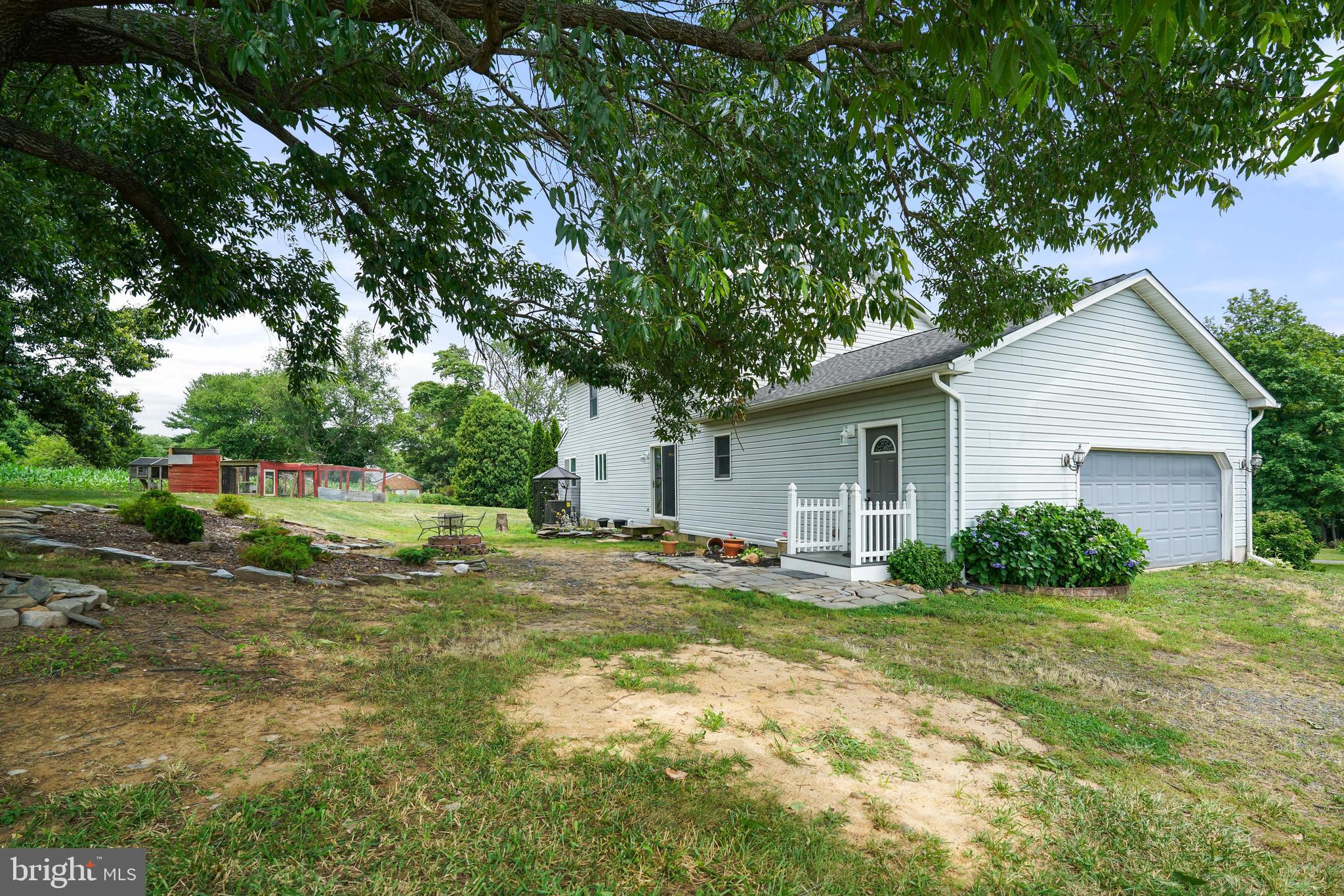 BAY VIEW SPRINGS - Residential