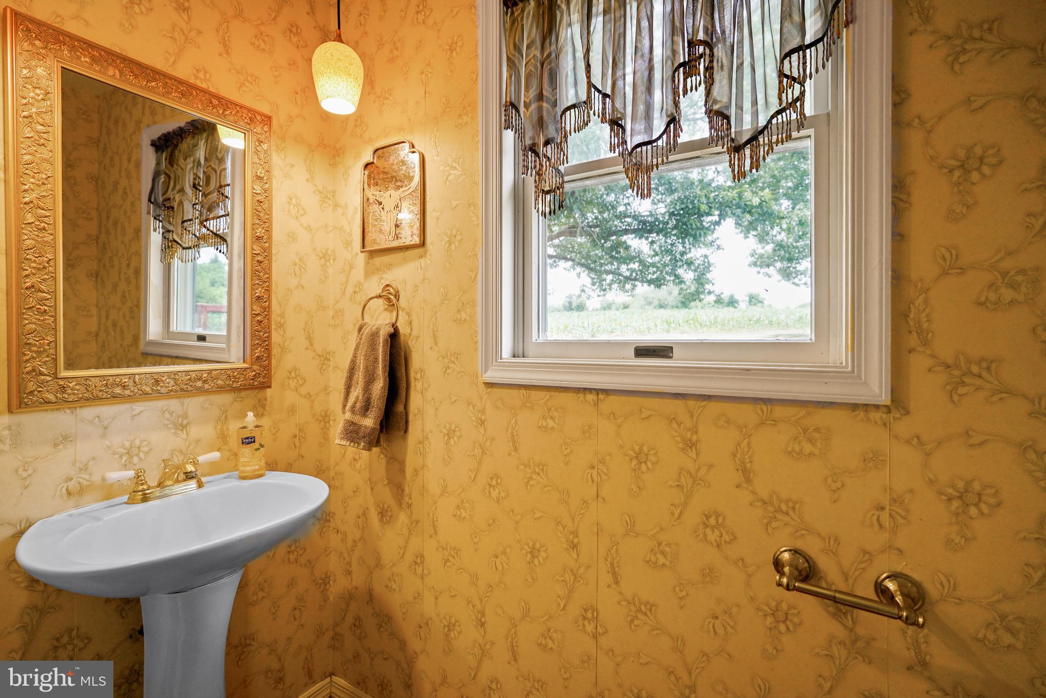 BAY VIEW SPRINGS - Residential