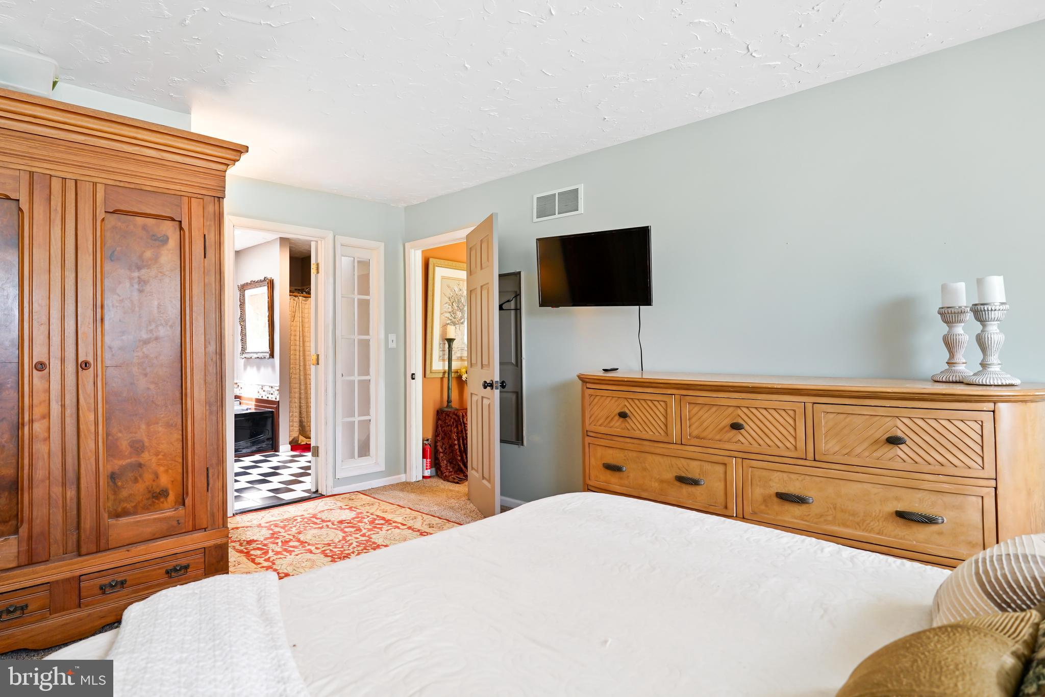 BAY VIEW SPRINGS - Residential