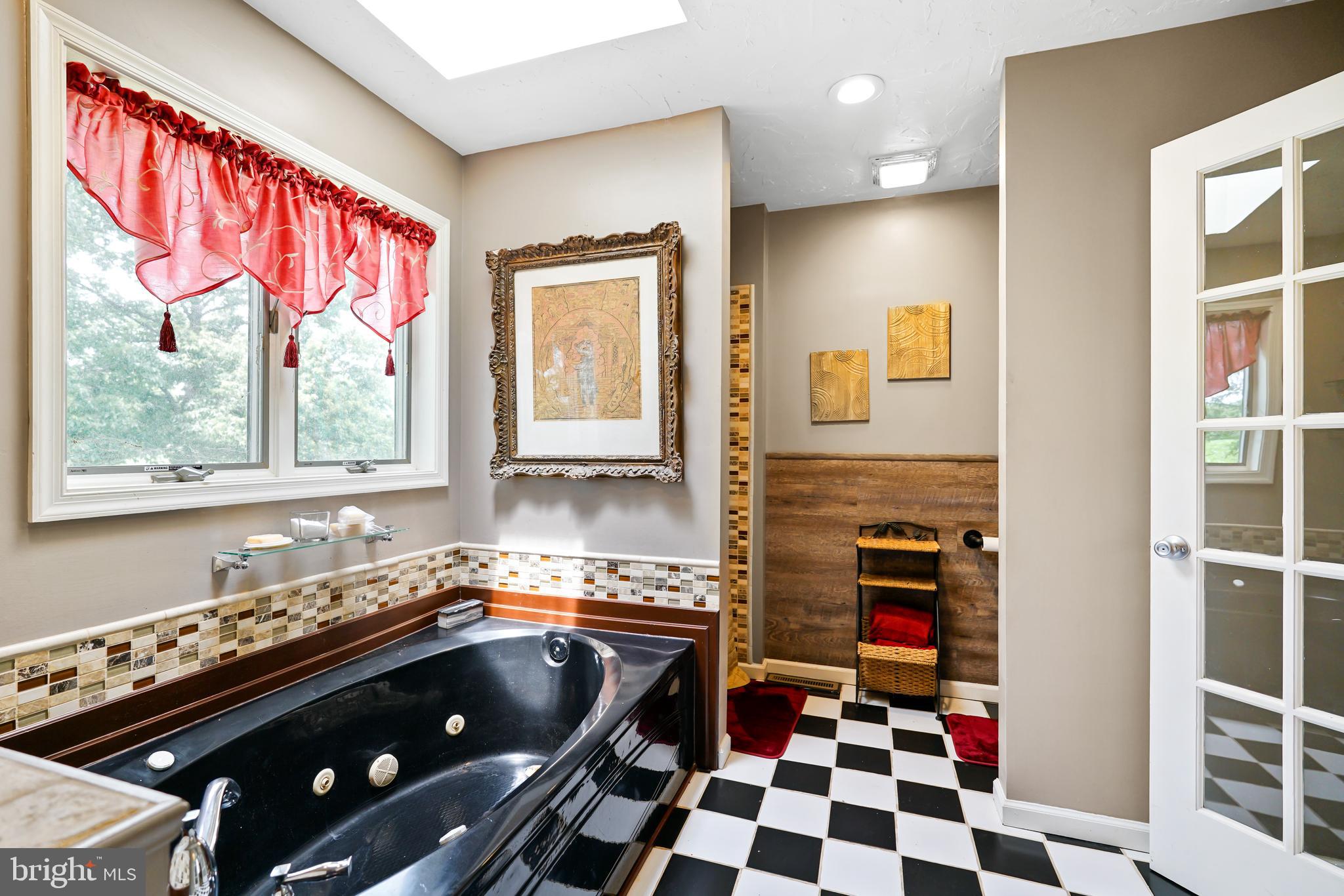 BAY VIEW SPRINGS - Residential