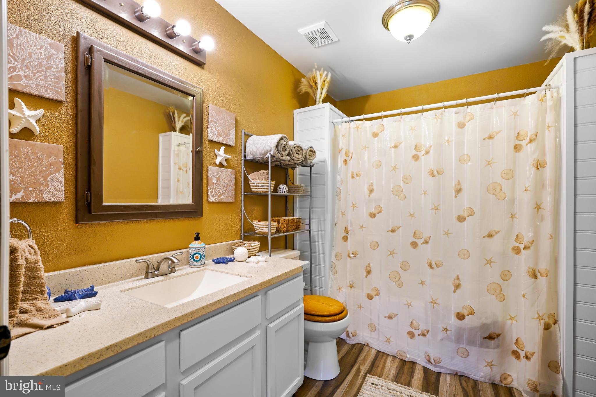 BAY VIEW SPRINGS - Residential