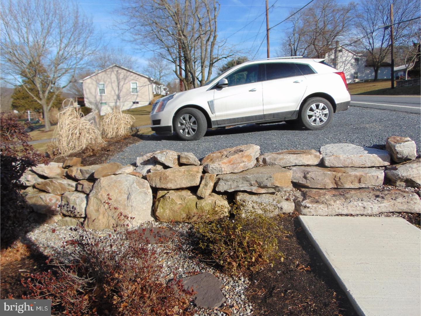 PINE GROVE - Residential