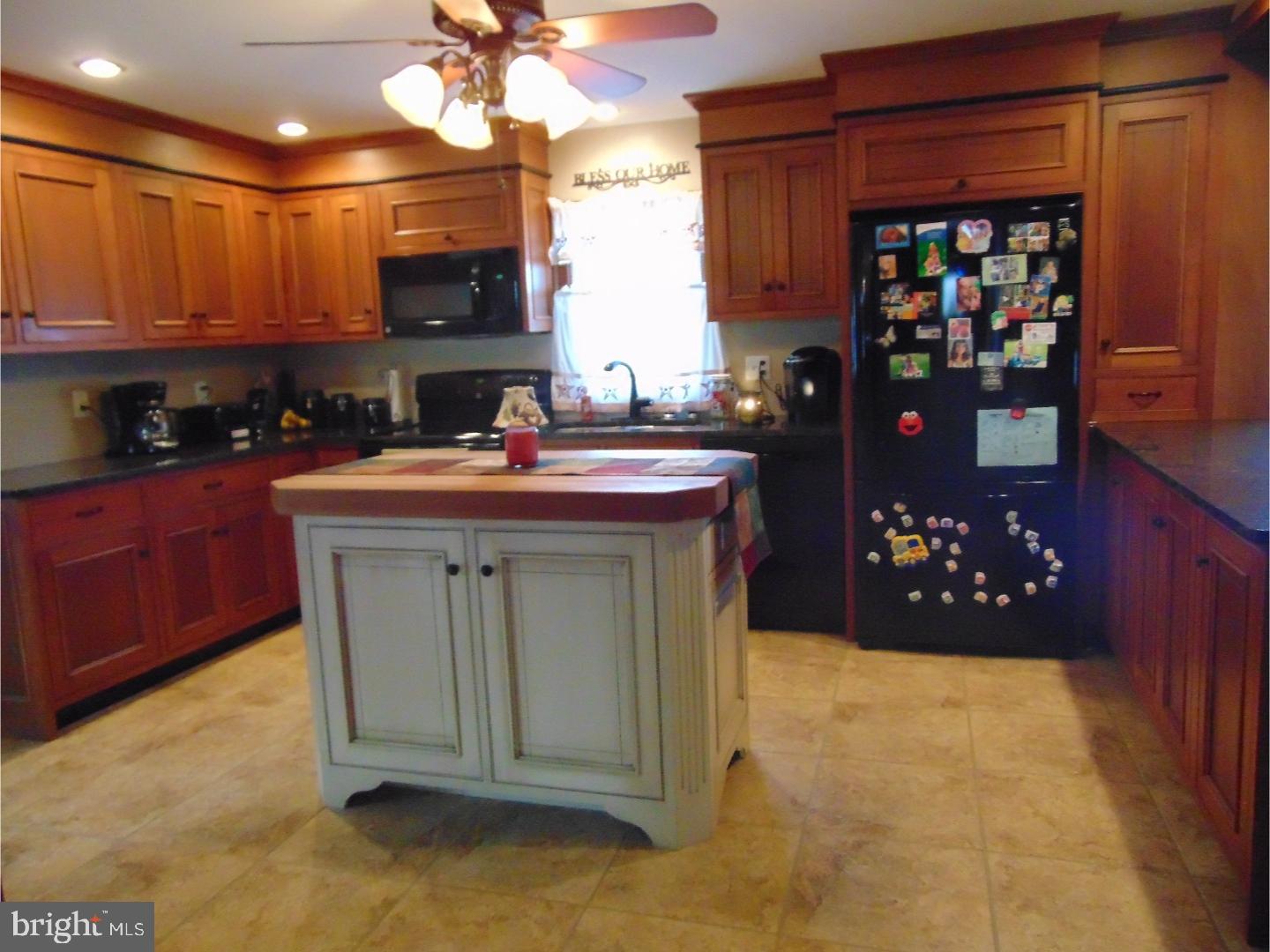 PINE GROVE - Residential