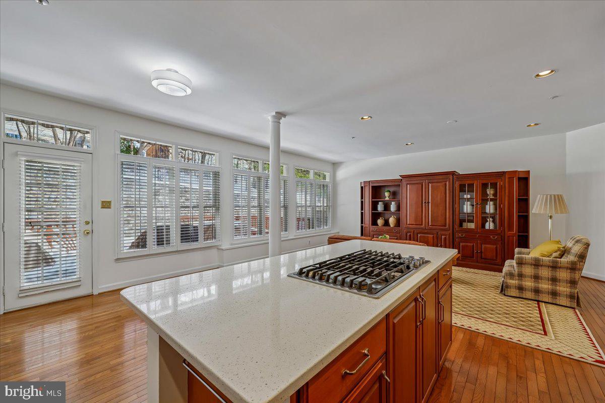 POTOMAC CREST - Residential