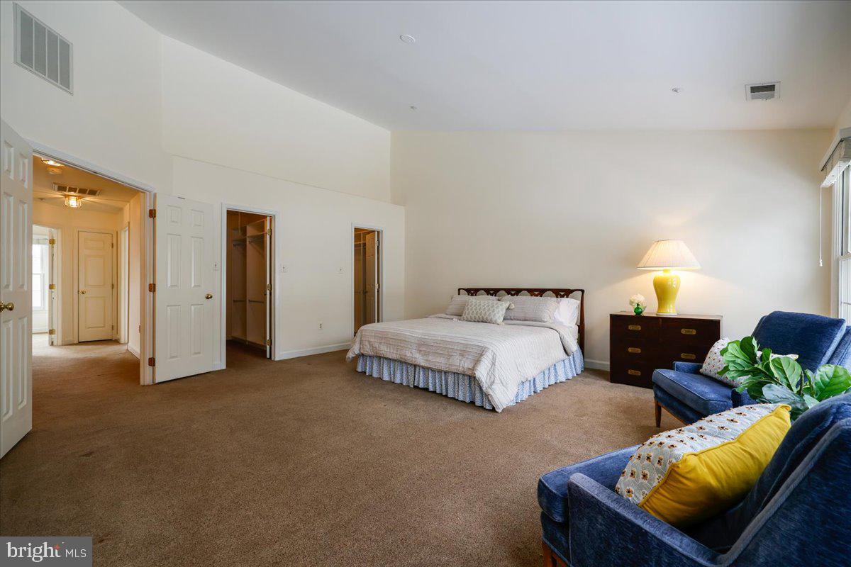 POTOMAC CREST - Residential