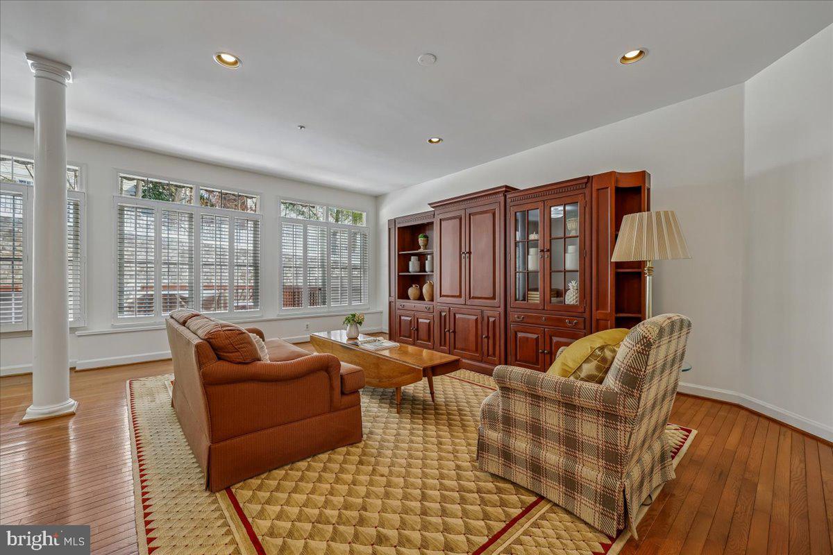 POTOMAC CREST - Residential