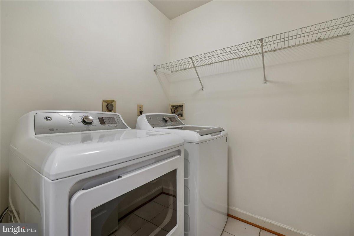 POTOMAC CREST - Residential