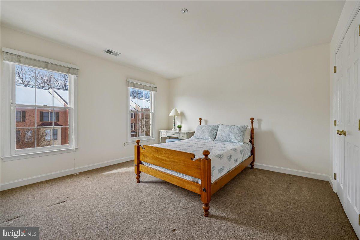 POTOMAC CREST - Residential