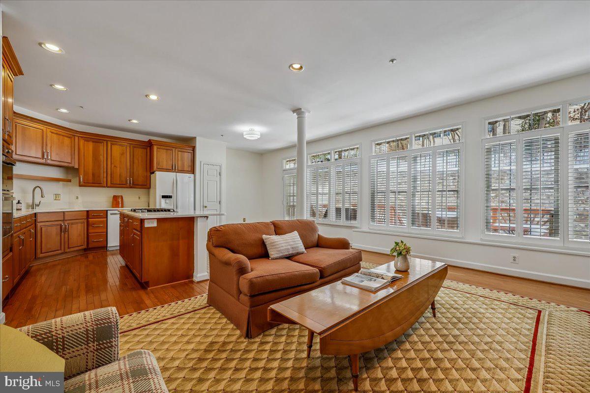 POTOMAC CREST - Residential