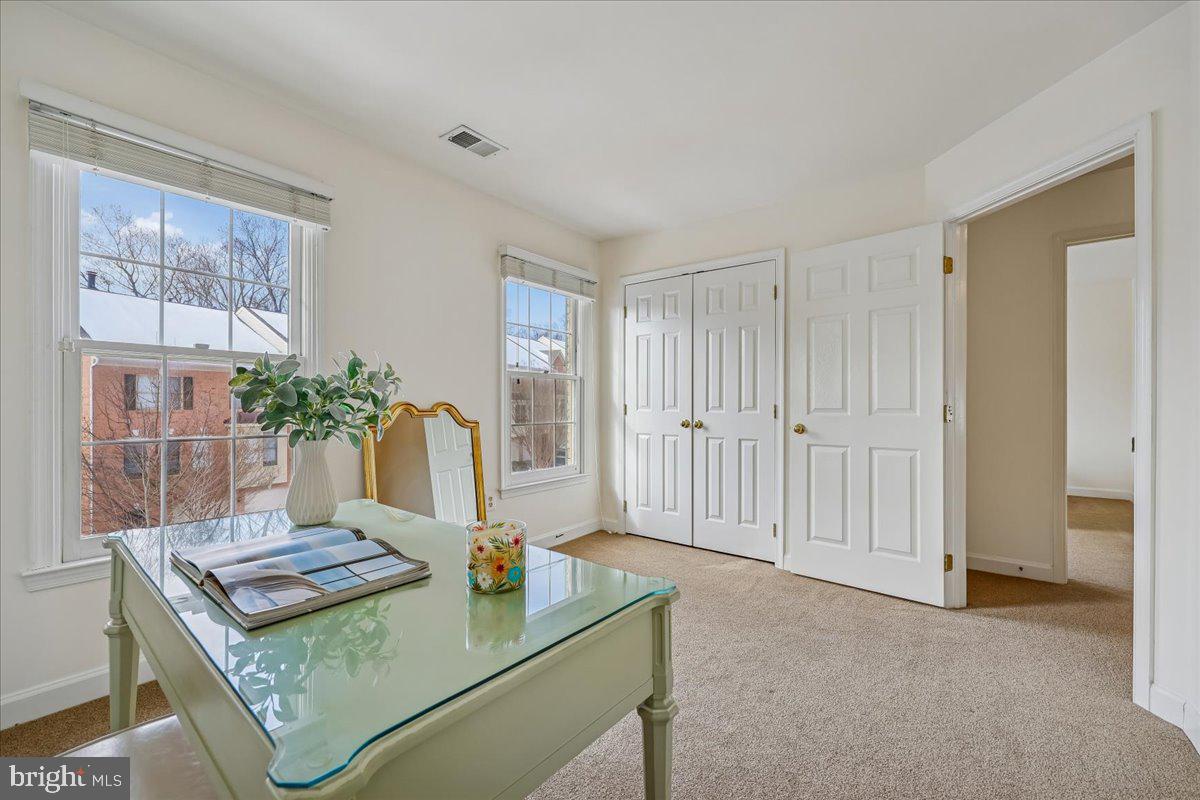 POTOMAC CREST - Residential