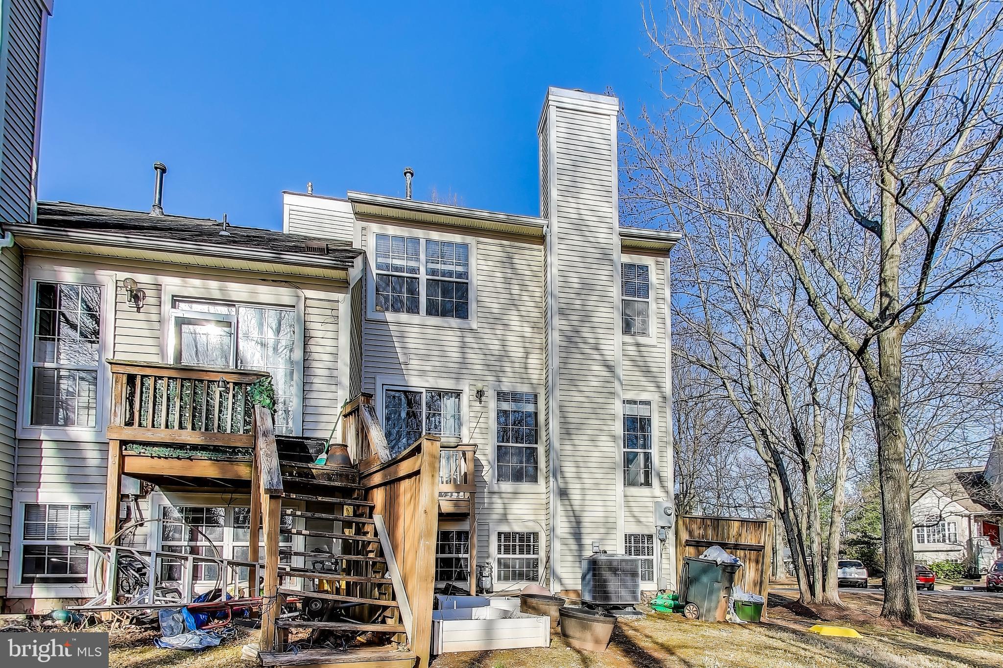 WOODGATE VILLAGE - Residential