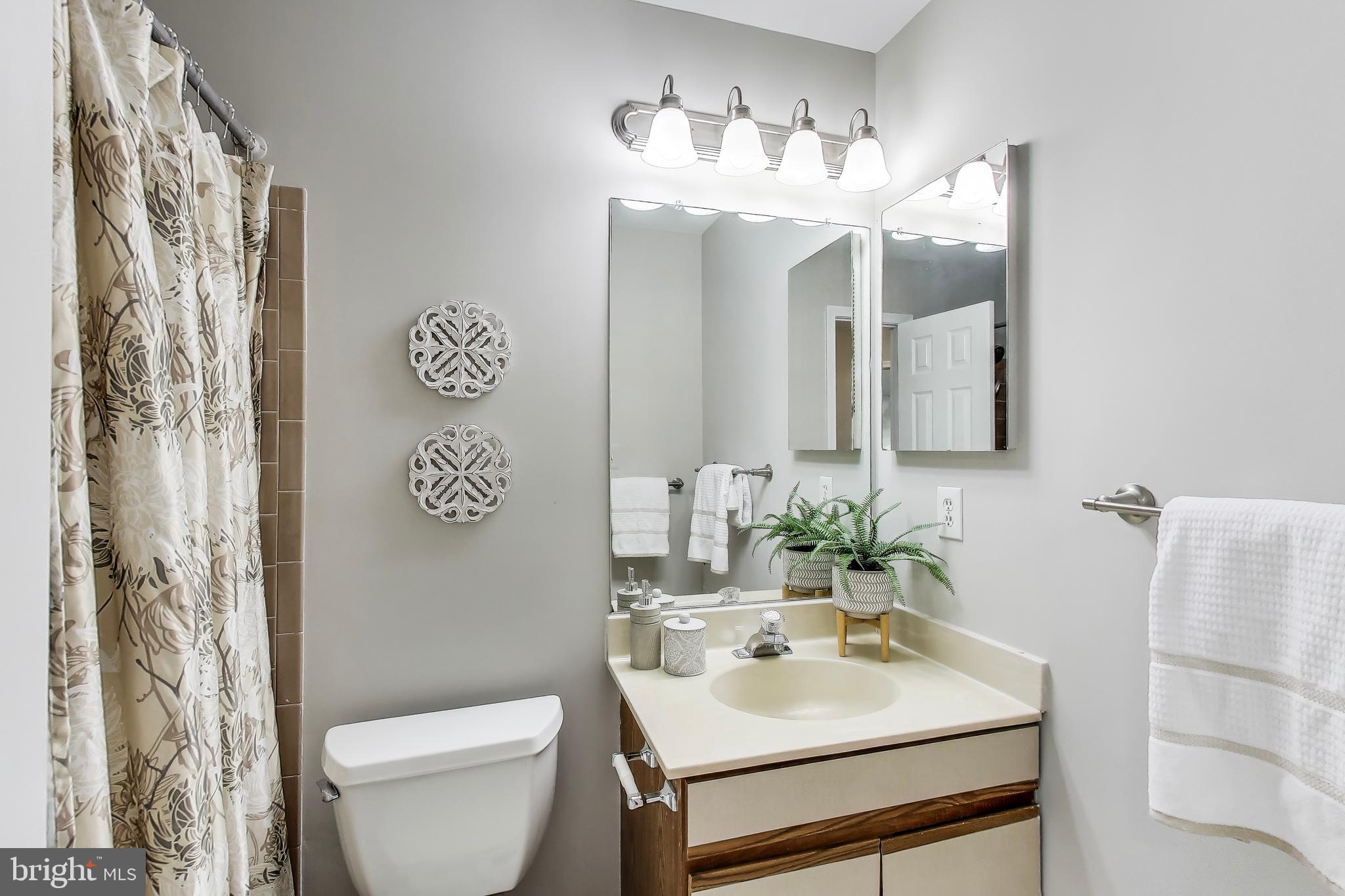 WOODGATE VILLAGE - Residential