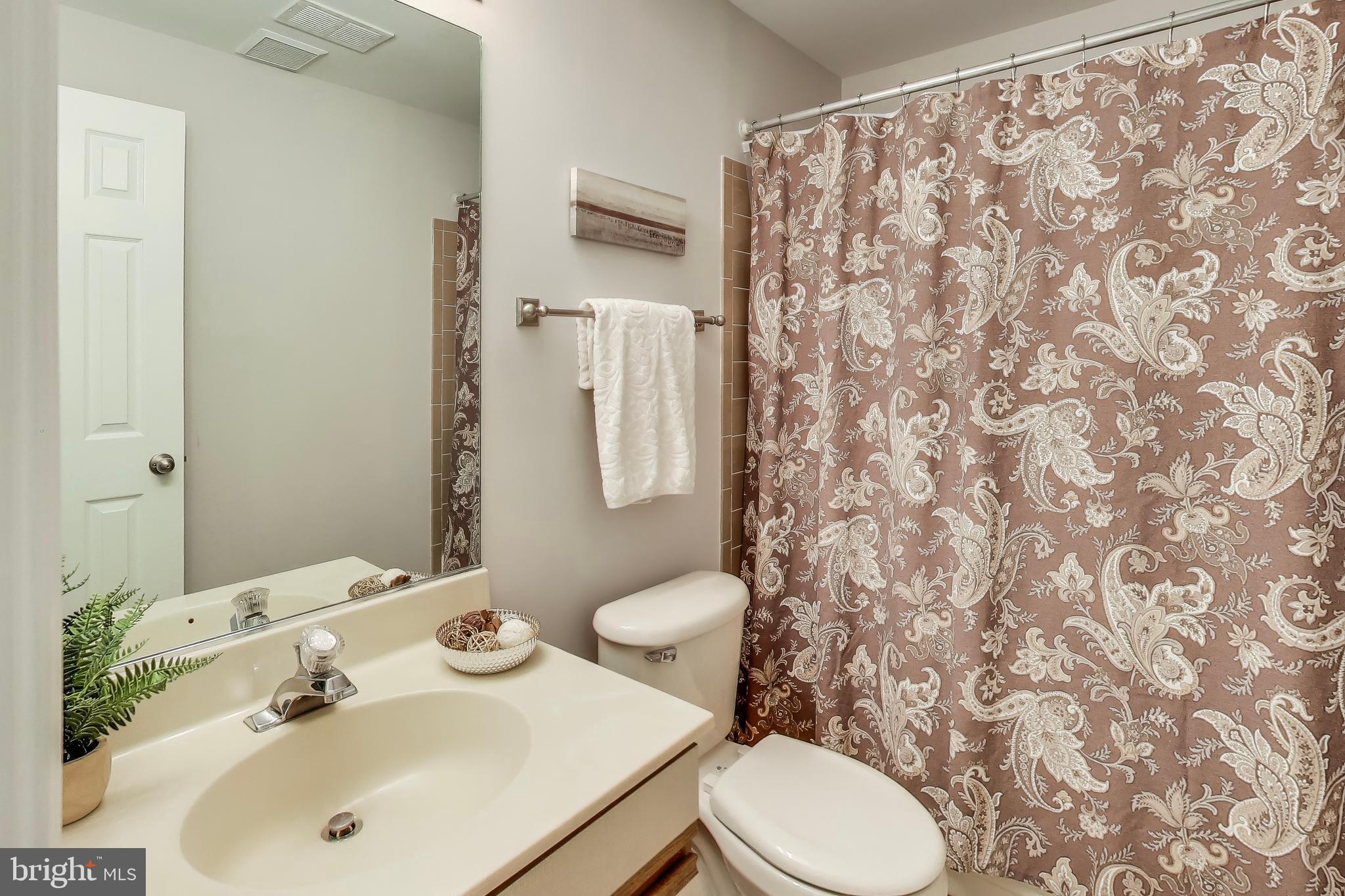 WOODGATE VILLAGE - Residential