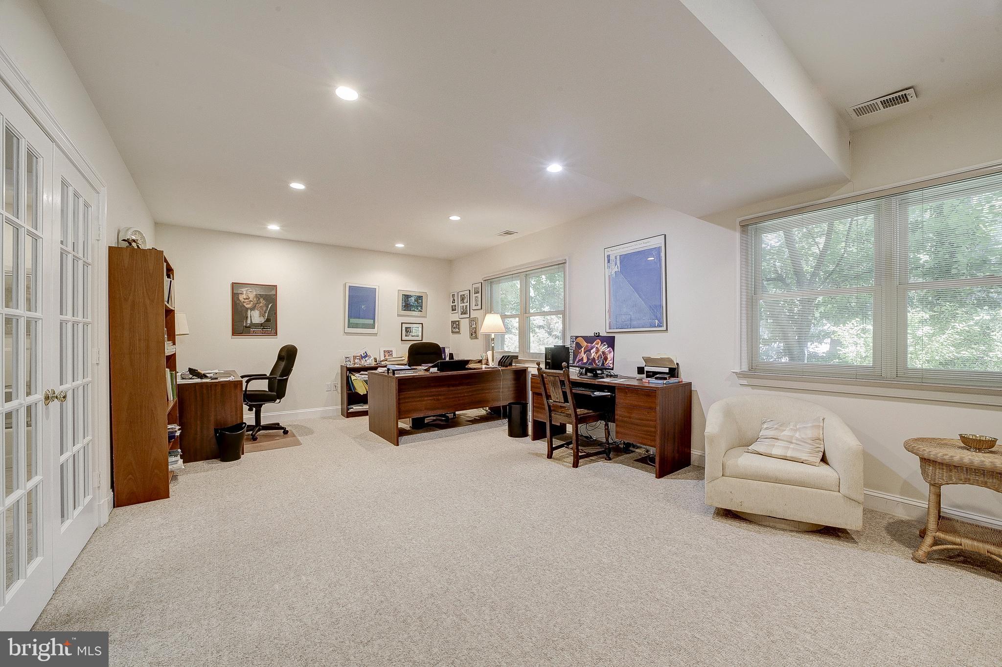 CHEVY CHASE - Residential