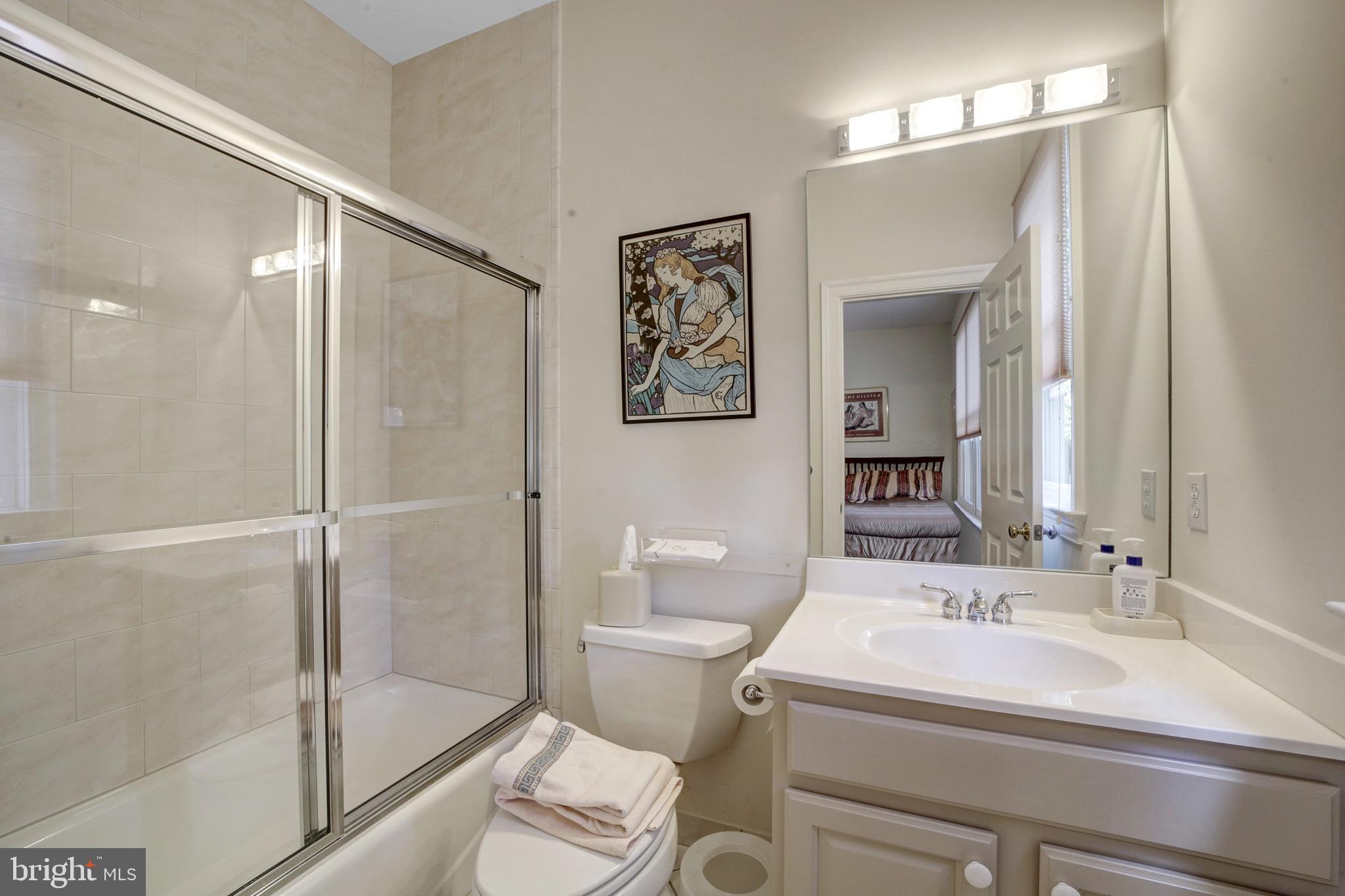 CHEVY CHASE - Residential