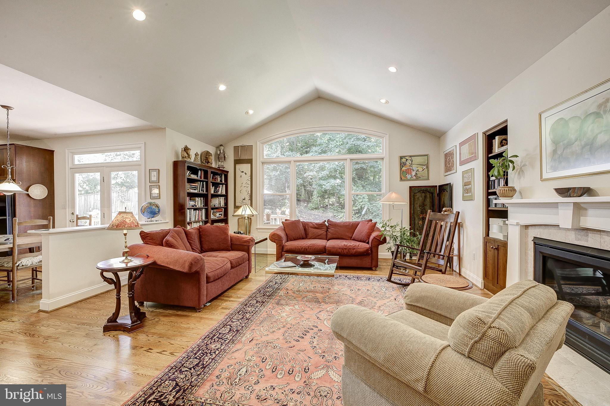 CHEVY CHASE - Residential