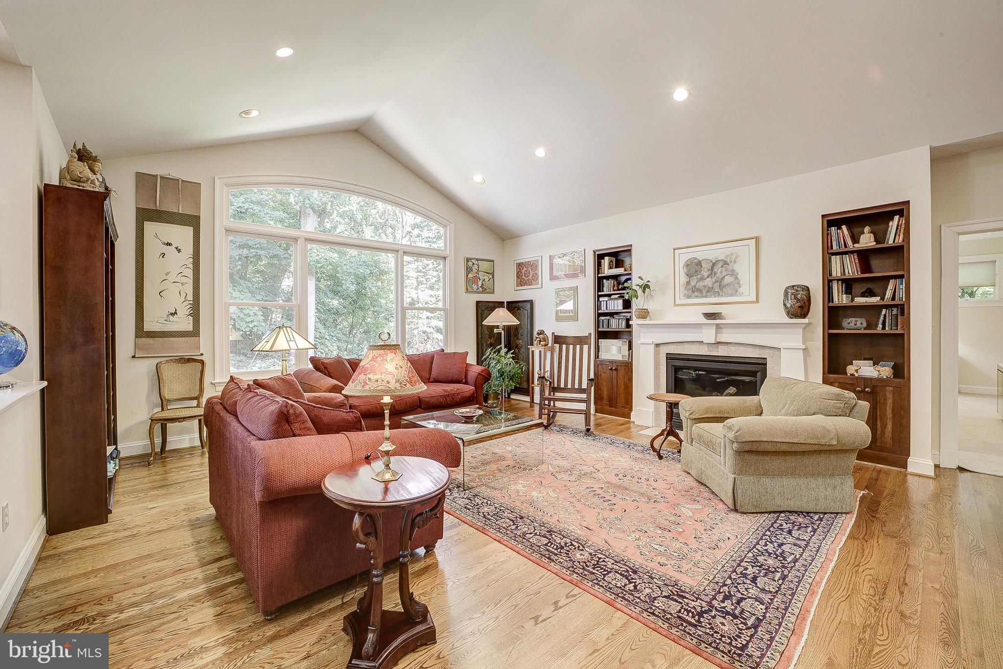 CHEVY CHASE - Residential