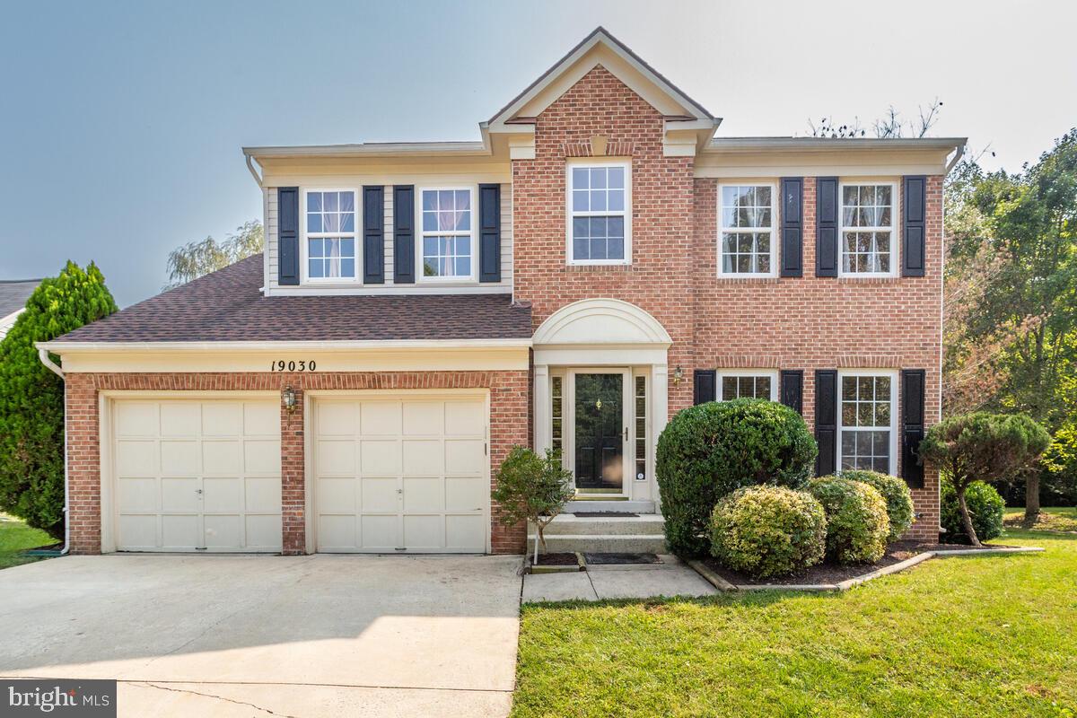 This beautiful home in Seneca View Estates is in move-in condition. New carpet, hardwood floor, stainless steel appliances in the fabulous eat-in kitchen with a brand new energy efficient refrigerator. Fully finished walkout basement has kitchenette, full bath and two nice, large bonus rooms suitable for an in law suite or office and equipped with additional Washer/dryer . The House is positioned in a premium corner lot., and owner Recently replaced the roof, water heater, and Heating system. Level backyard is great for kids or entertaining and connected to a joyful playground with direct access from the backyard.
5 minutes to Marc train, 10 minutes to 270.