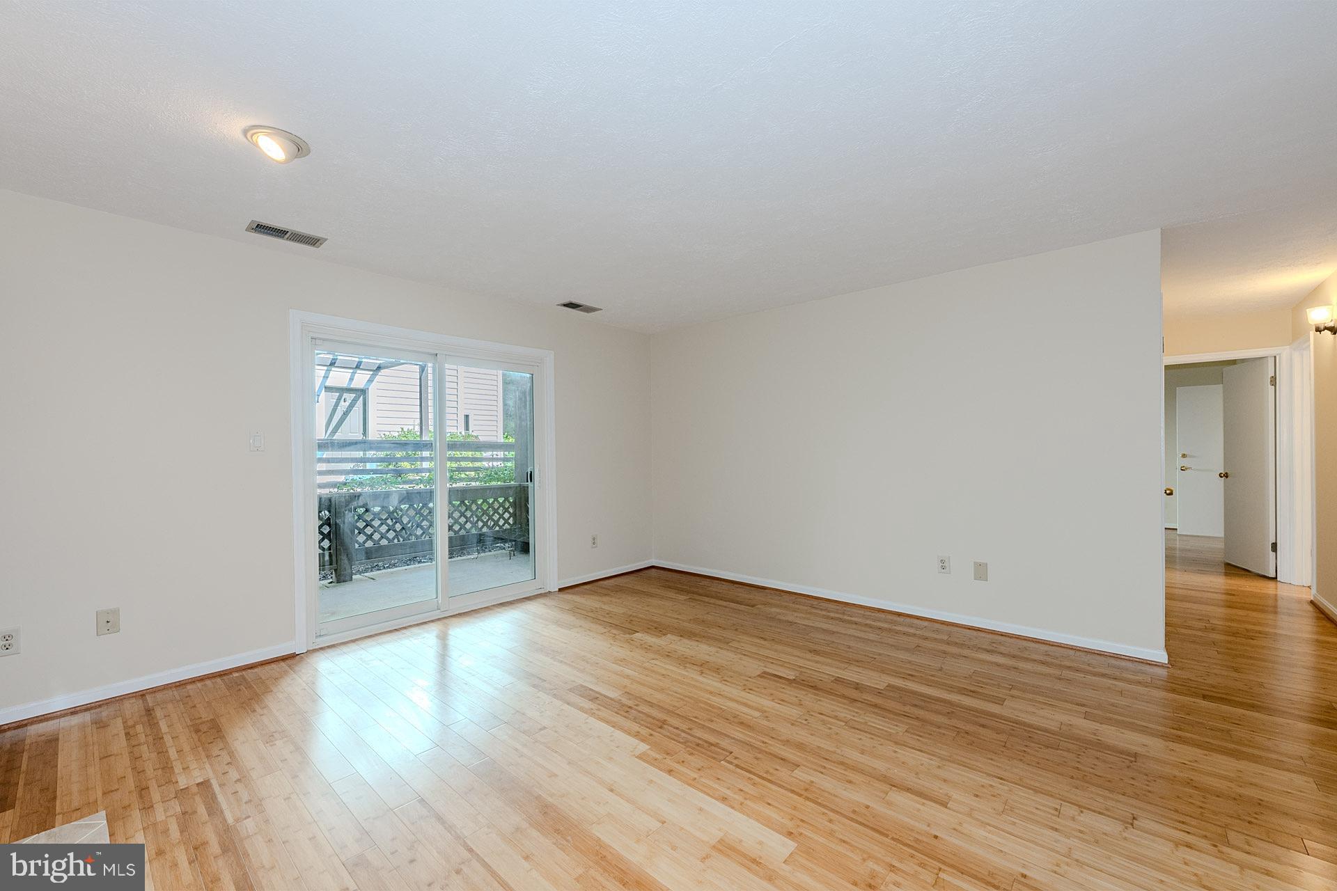 THE OAKTON - Residential