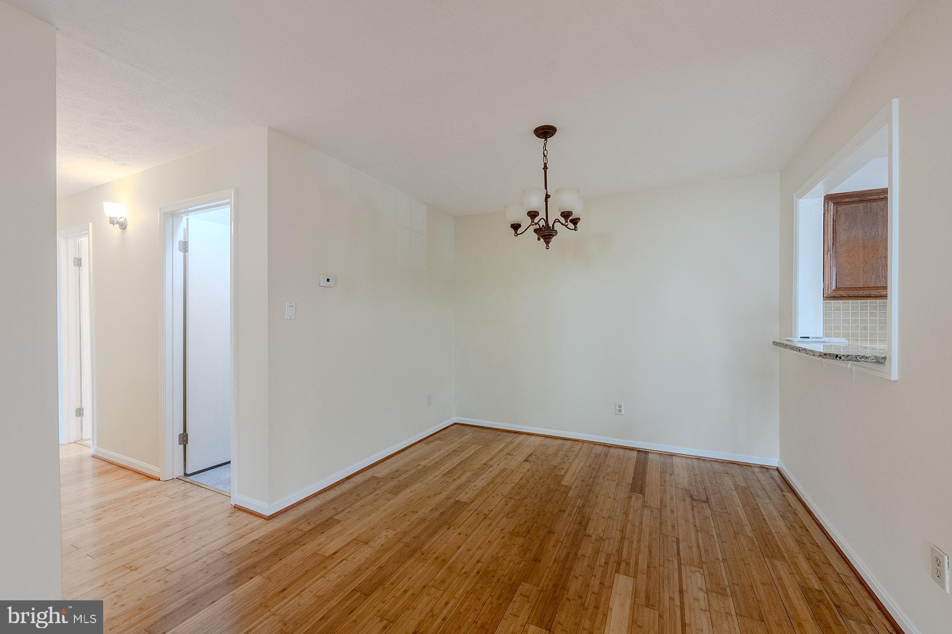 THE OAKTON - Residential