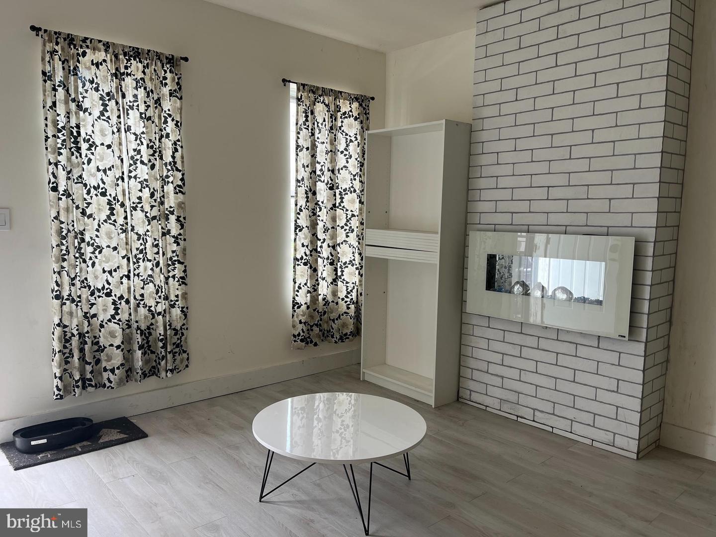 MANTUA - Residential