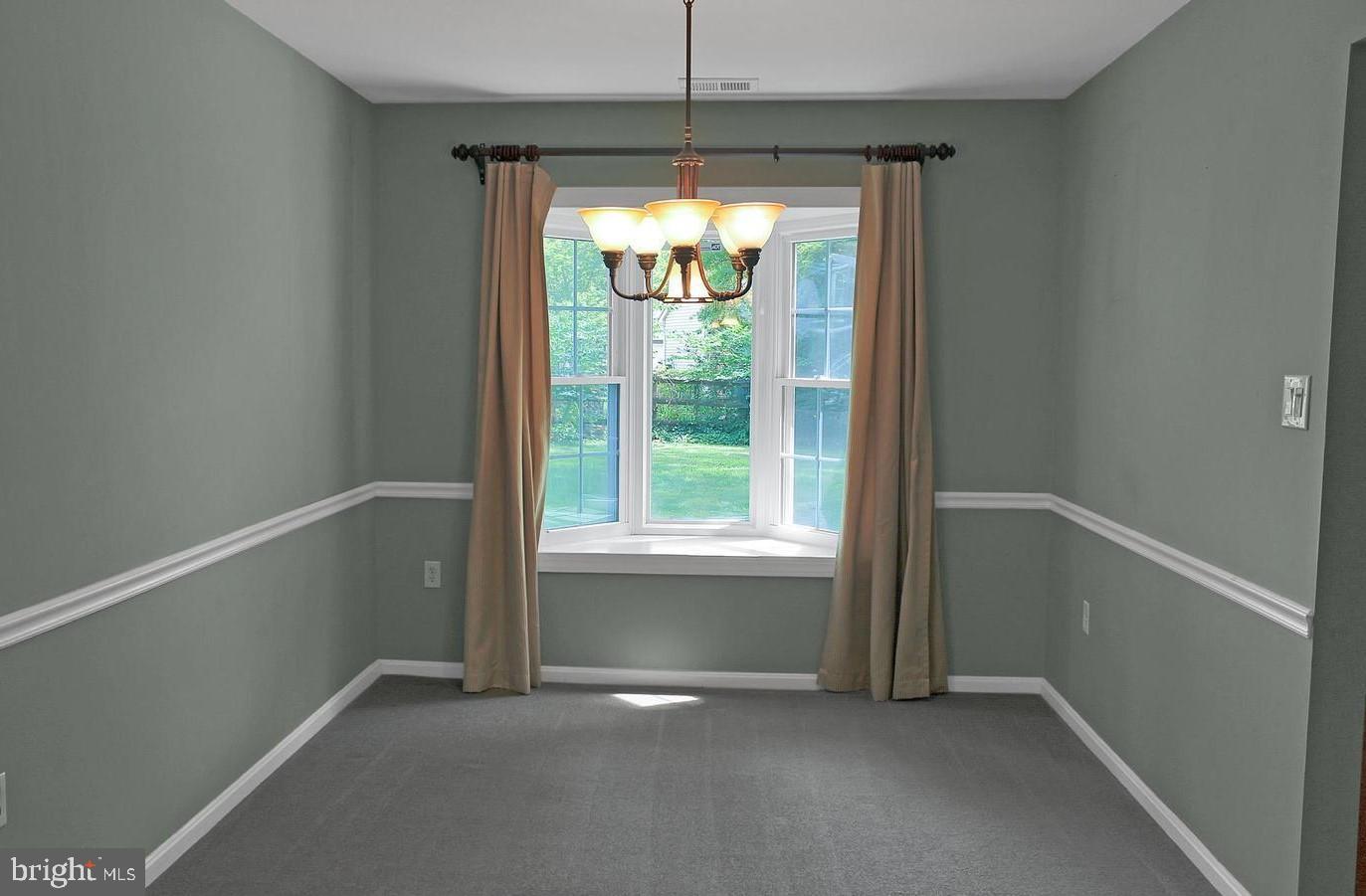 HAMPSHIRE - Residential Lease