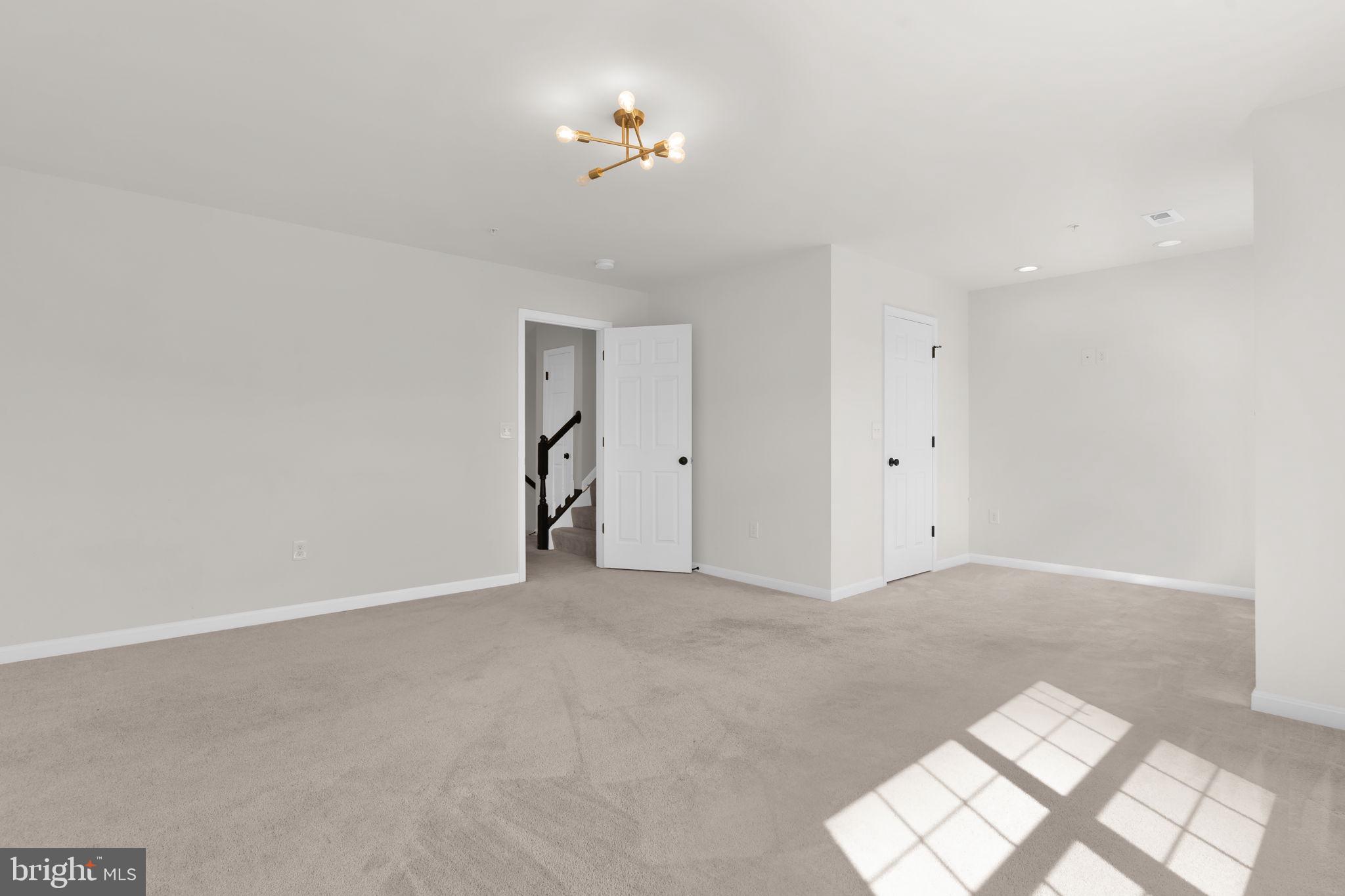 PRINCE FREDERICK CROSSING - Residential