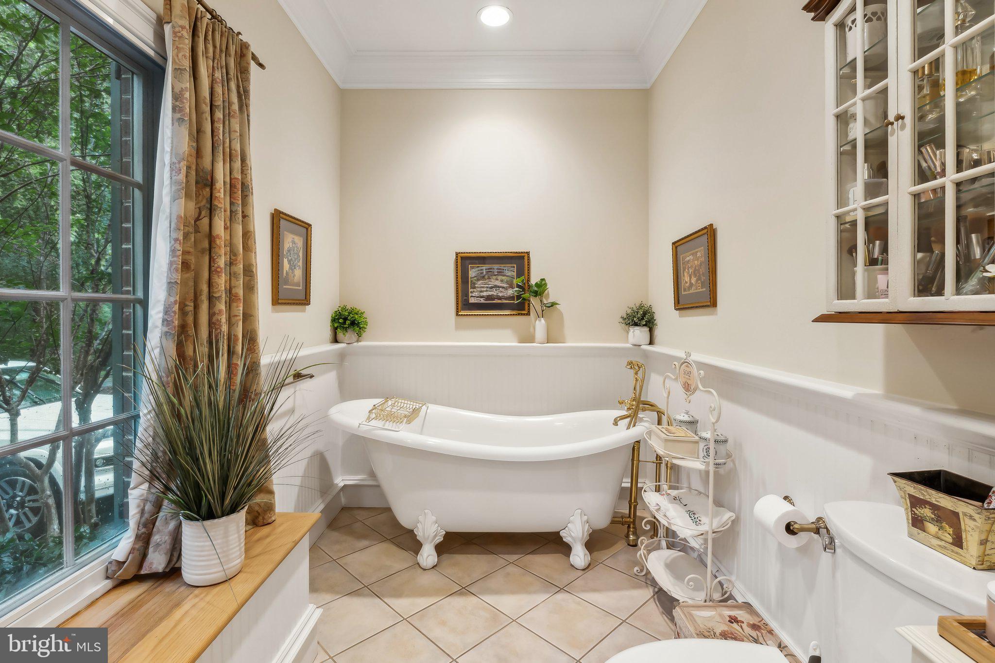 GOSHEN HUNT HILLS - Residential