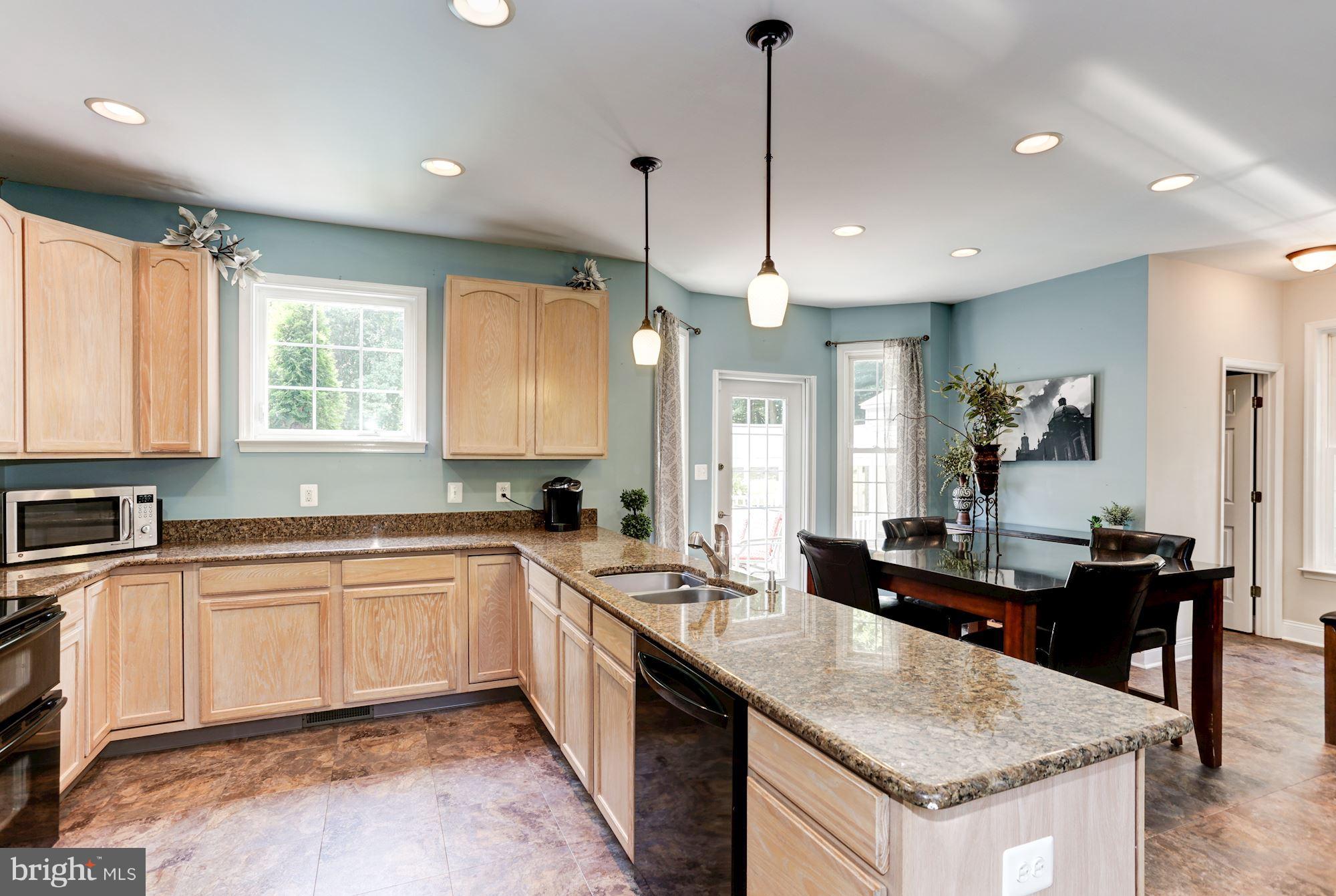 CHINQUAPIN RIDGE - Residential