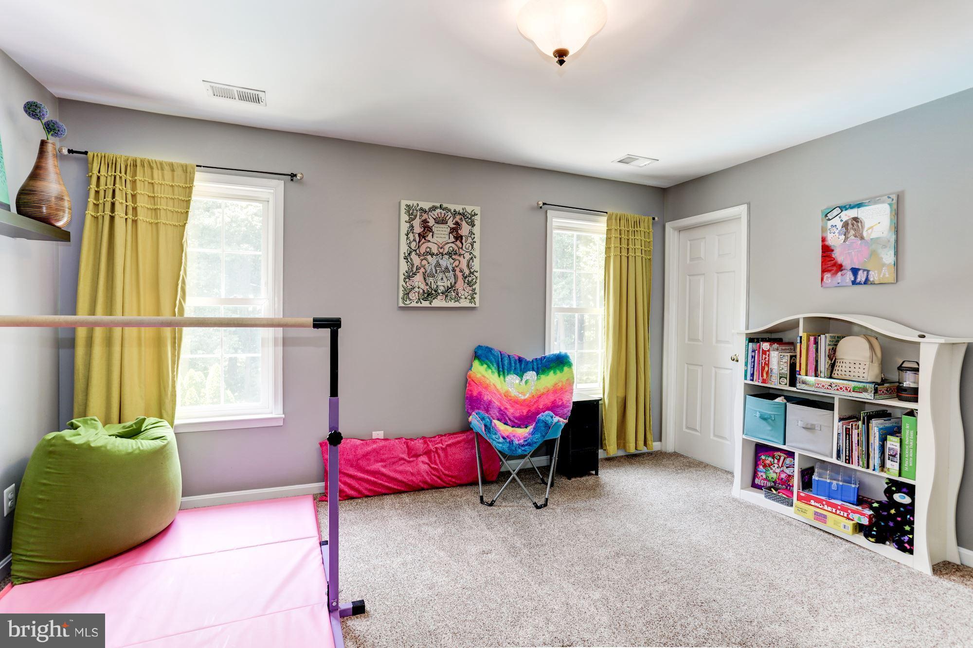 CHINQUAPIN RIDGE - Residential