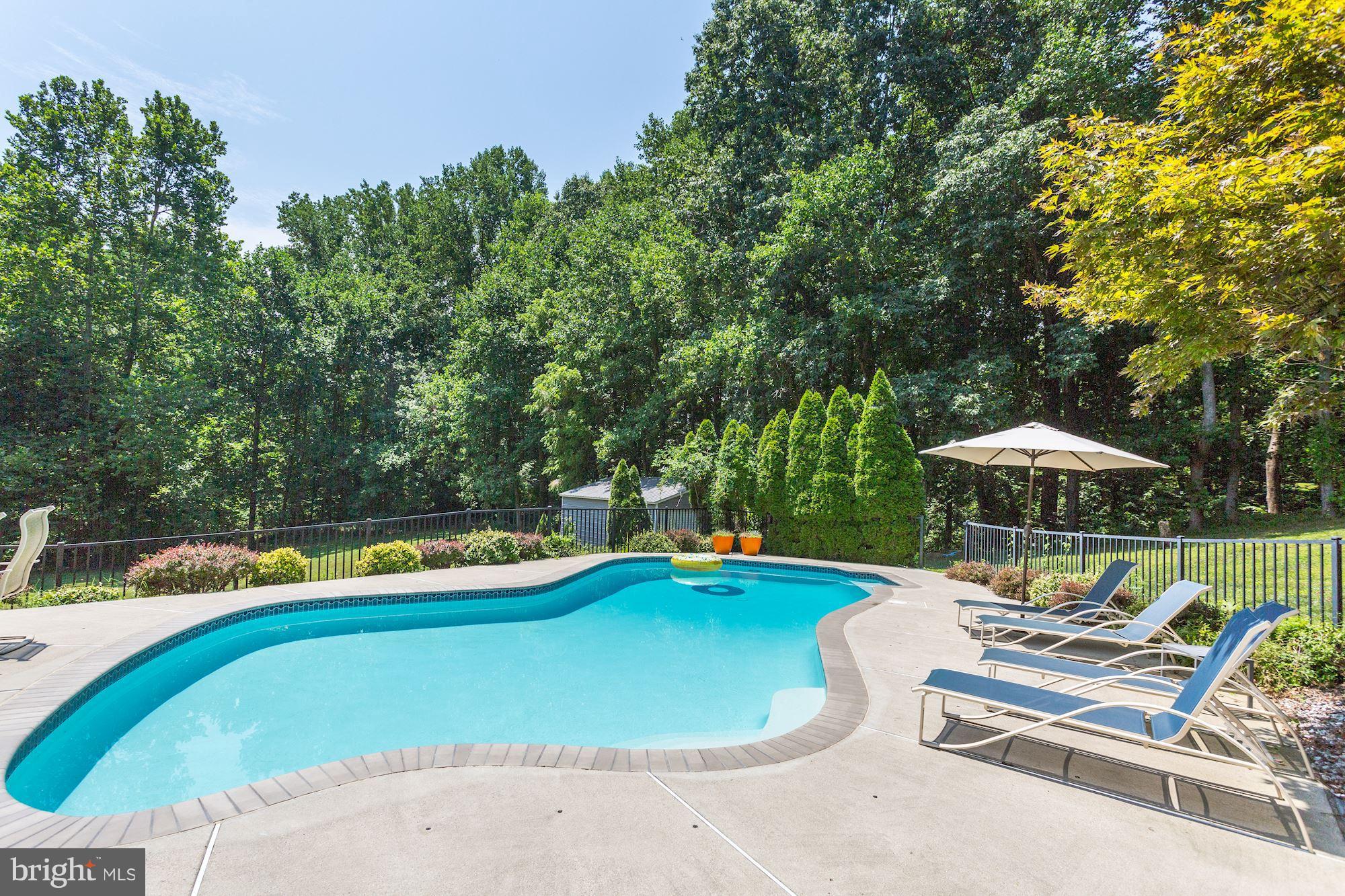 CHINQUAPIN RIDGE - Residential