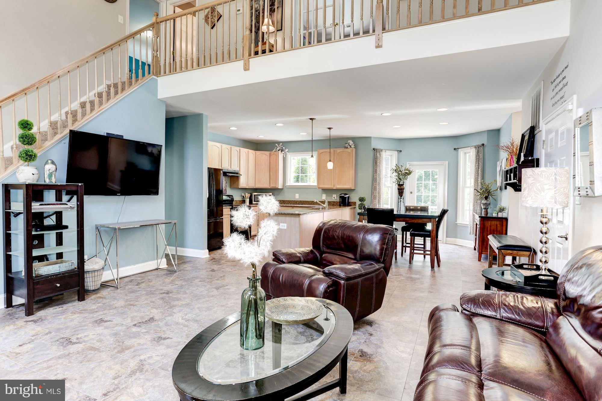 CHINQUAPIN RIDGE - Residential