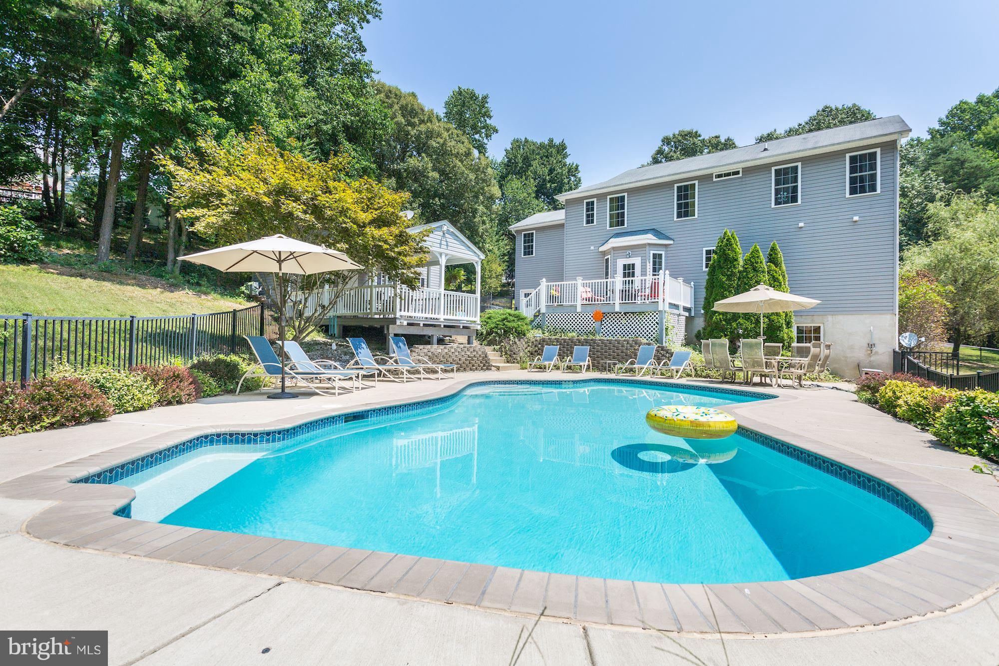 CHINQUAPIN RIDGE - Residential