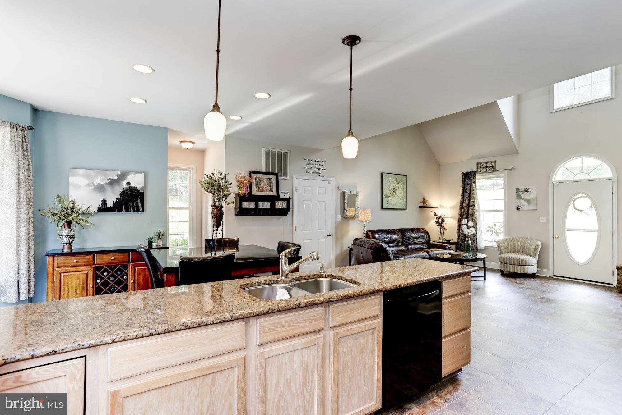 CHINQUAPIN RIDGE - Residential