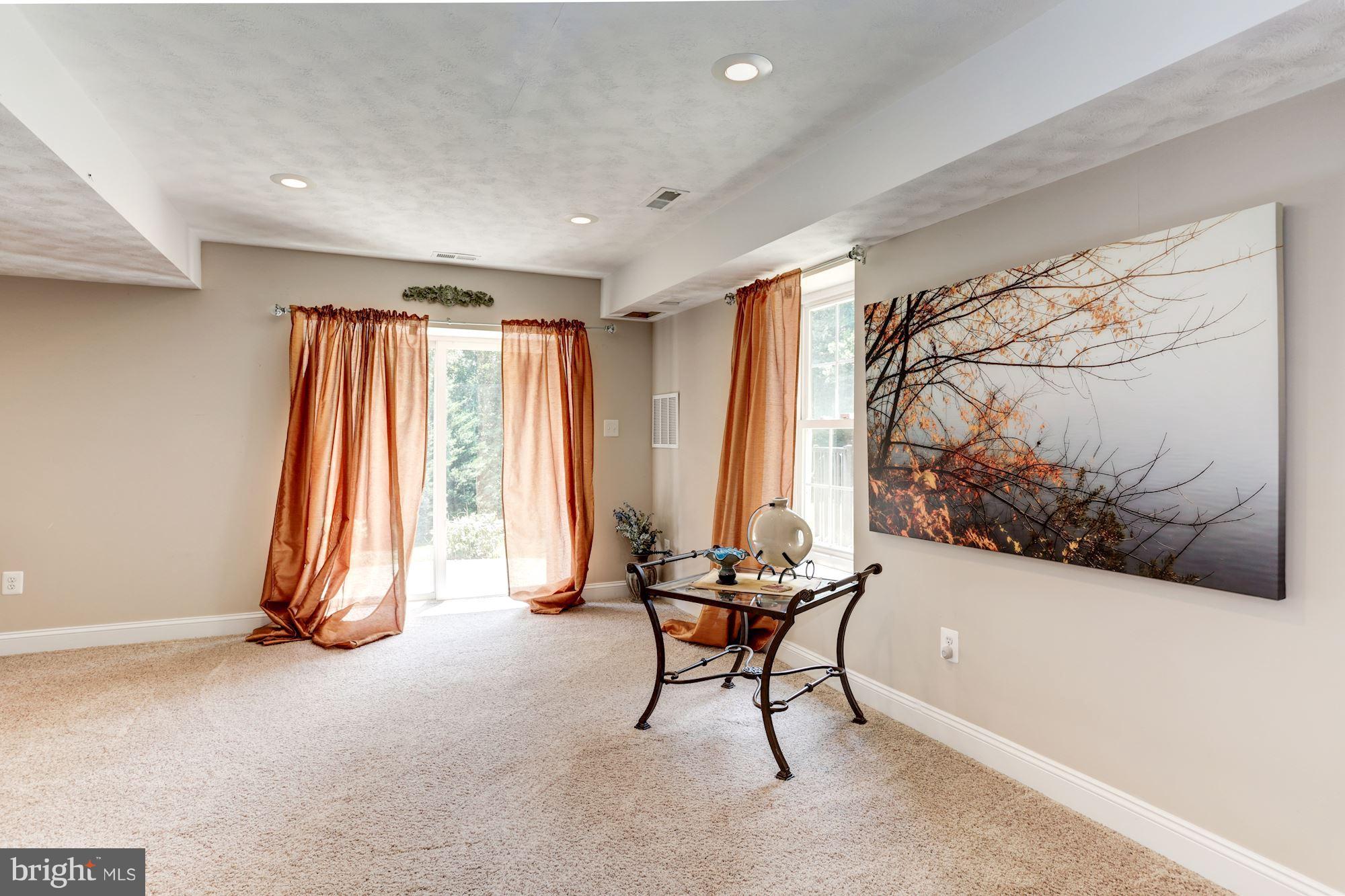 CHINQUAPIN RIDGE - Residential