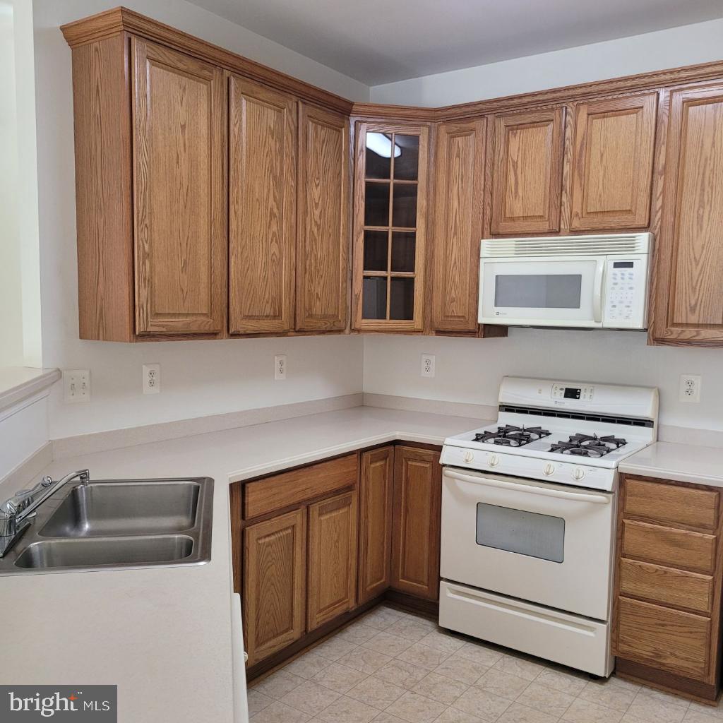 GREENBRIER HILLS - Residential Lease