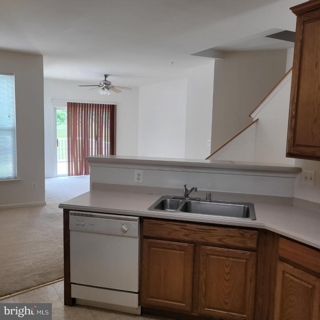 GREENBRIER HILLS - Residential Lease