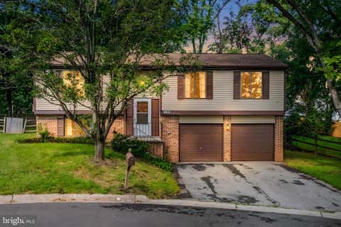 Photo of 12108 Sioux Place, GAITHERSBURG, MD 20878 (MLS # MDMC2252290)