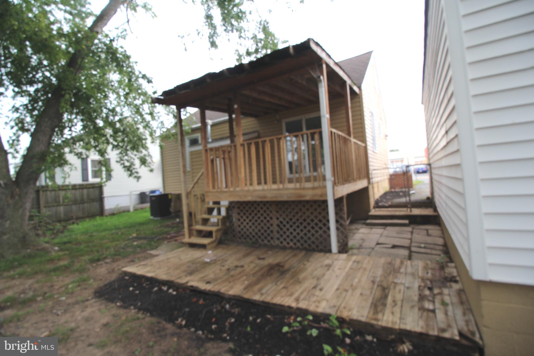 MARTINDALE - Residential Lease