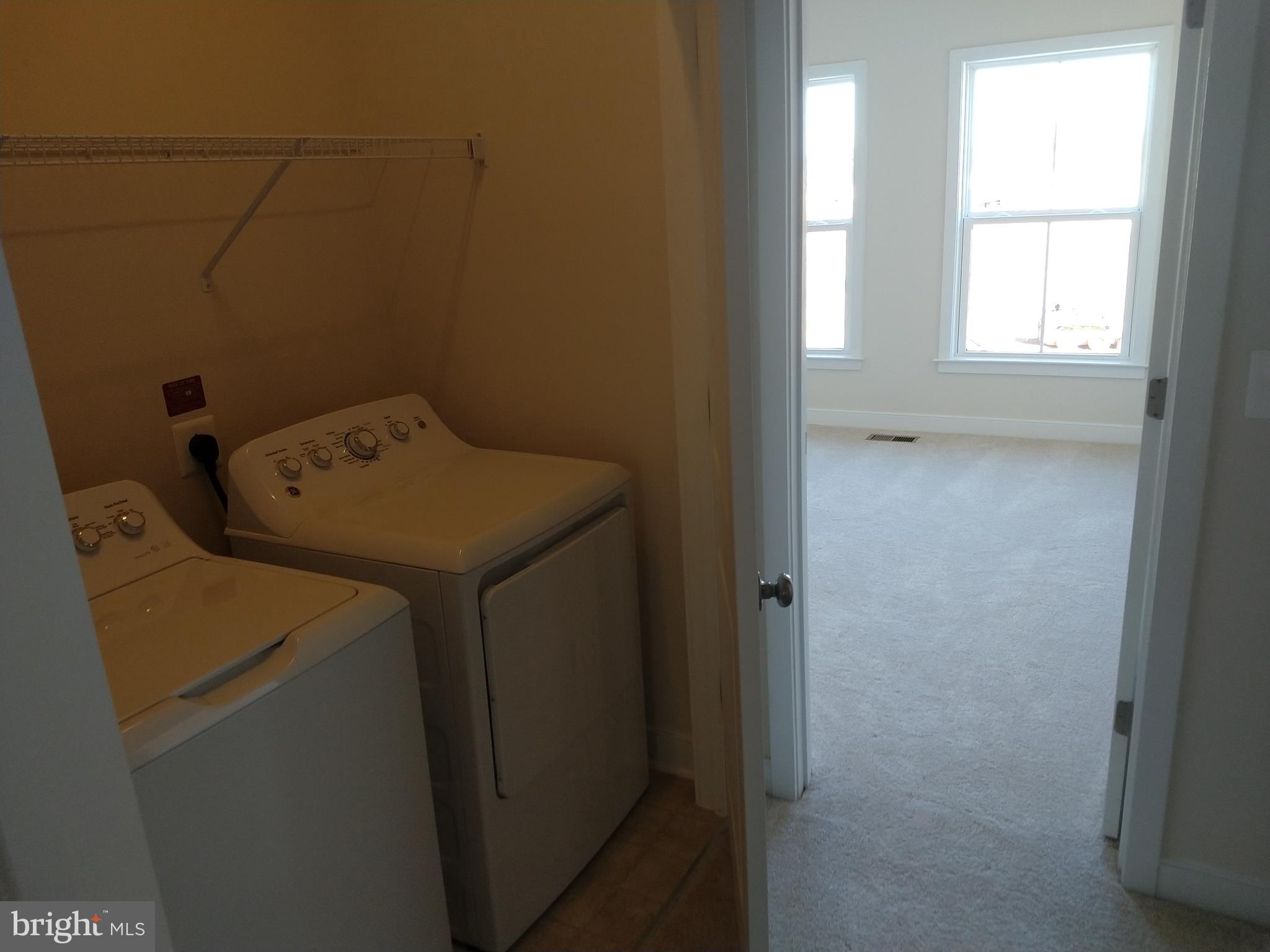 BRAMBLETON TOWN CENTER - Residential Lease