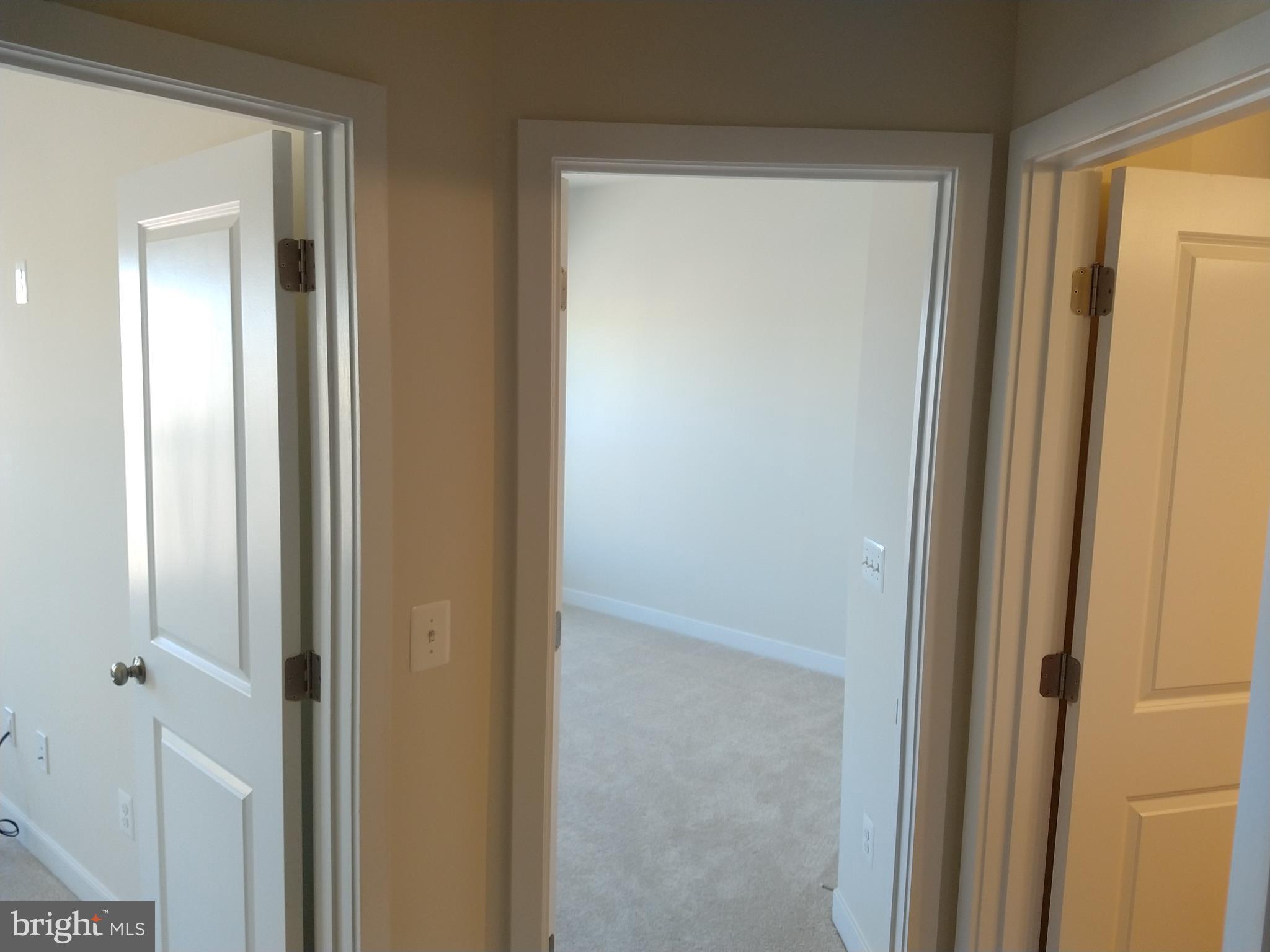 BRAMBLETON TOWN CENTER - Residential Lease