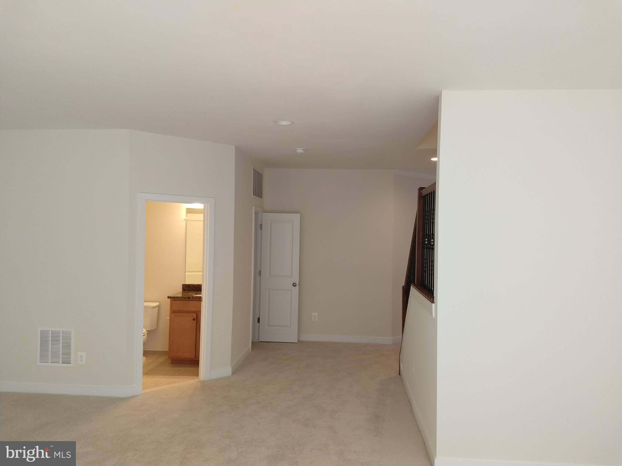 BRAMBLETON TOWN CENTER - Residential Lease