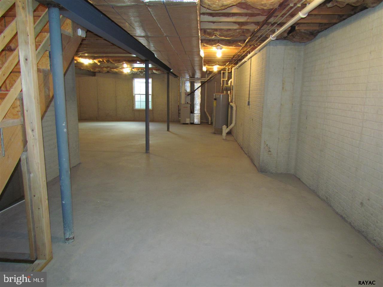 JACKSON HEIGHTS - Residential