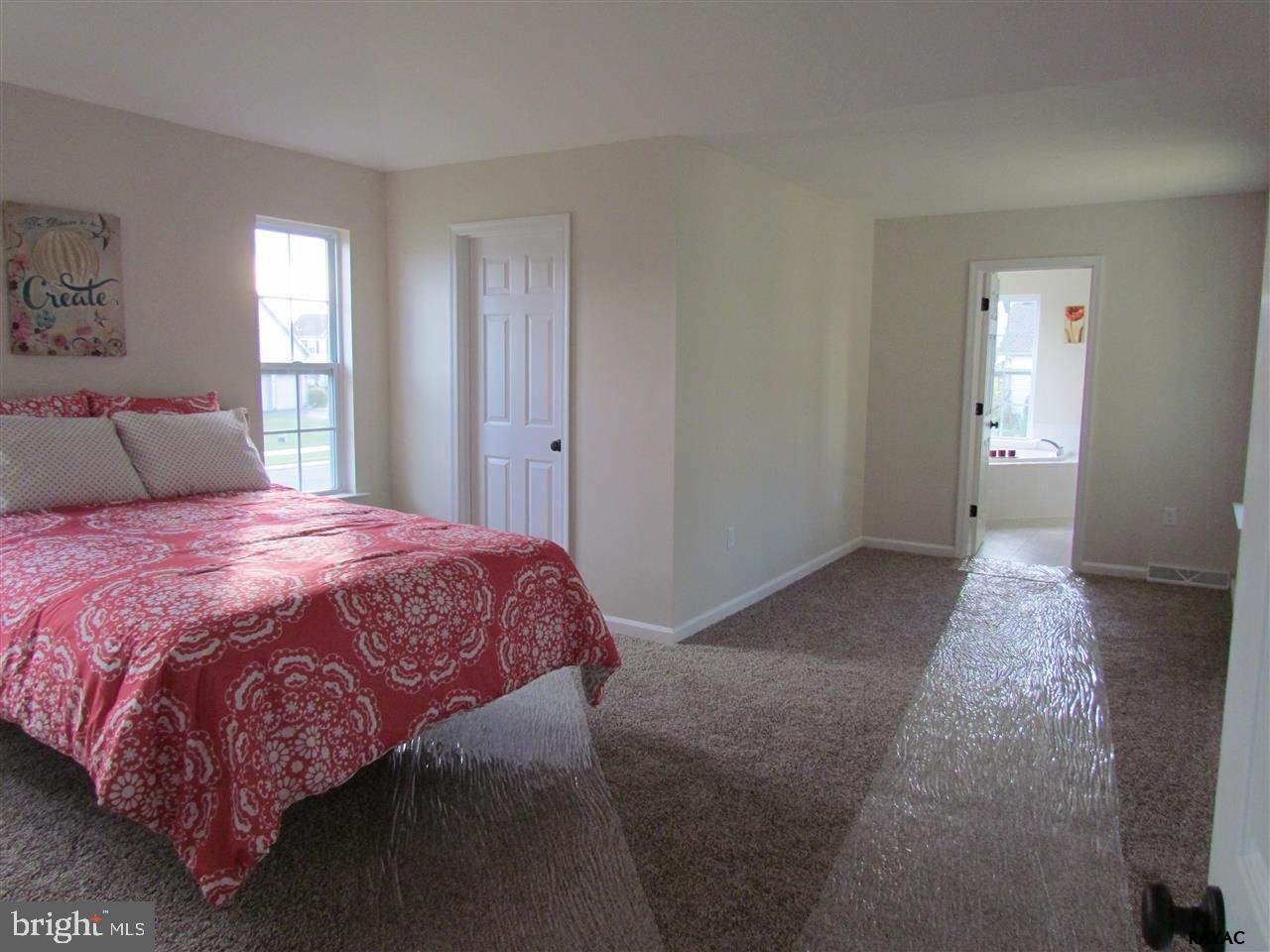 JACKSON HEIGHTS - Residential