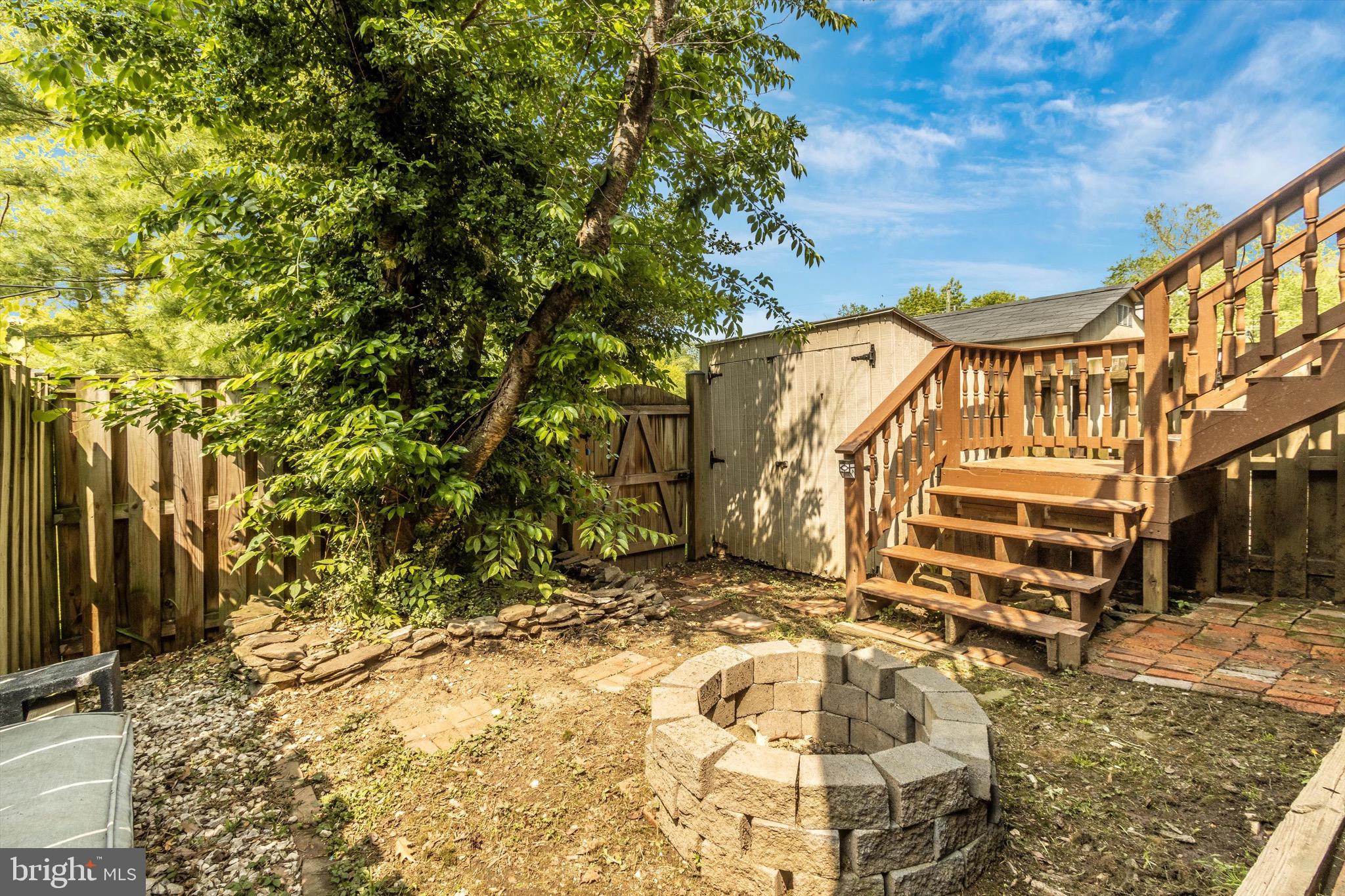 FREDERICKTOWNE VILLAGE - Residential