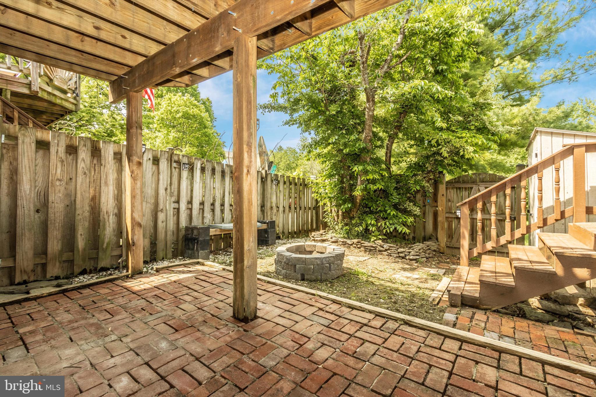 FREDERICKTOWNE VILLAGE - Residential