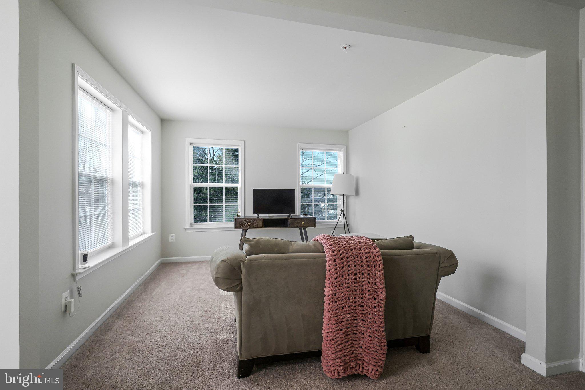 SPRING RIDGE - Residential