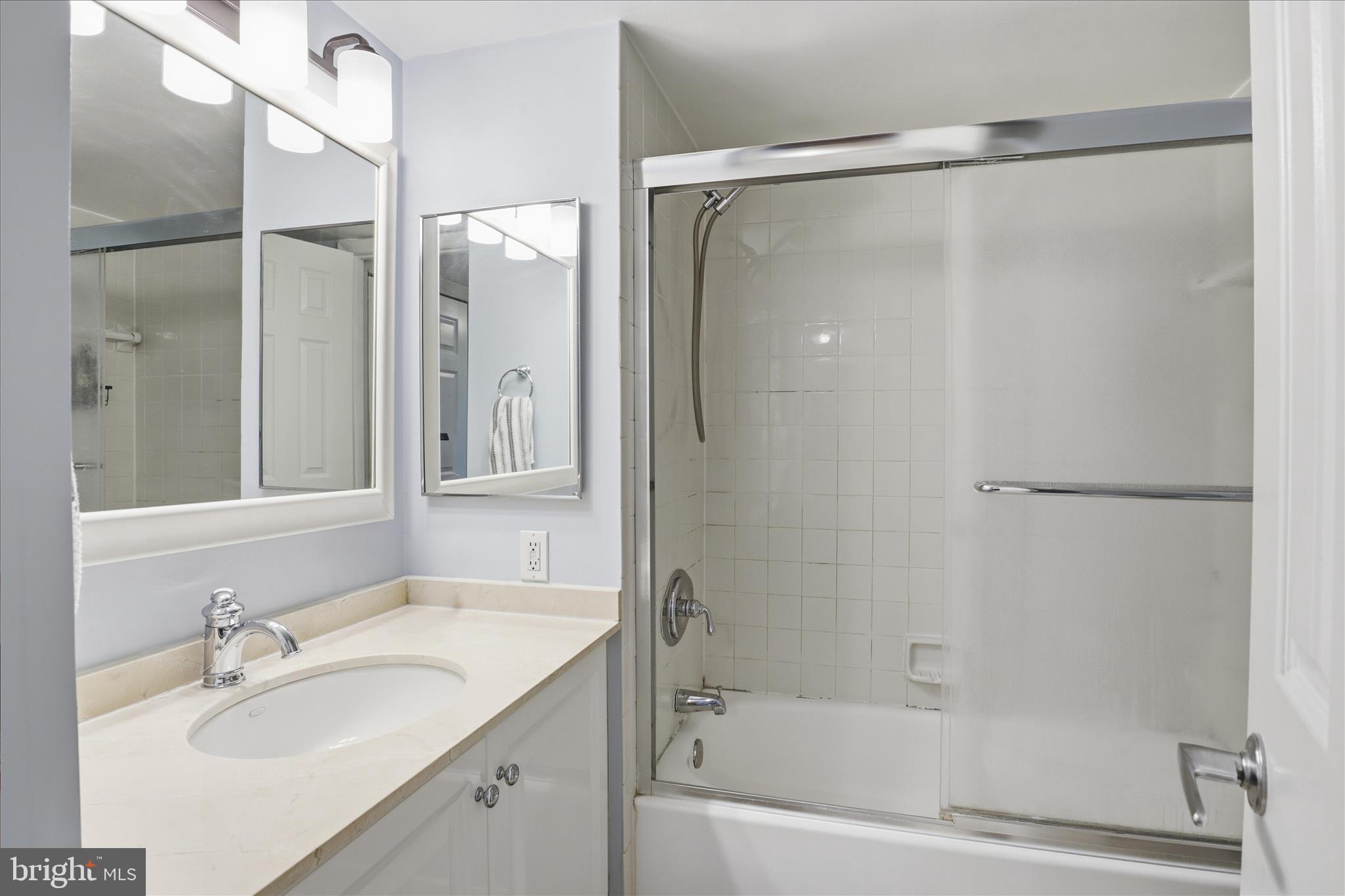 GROSVENOR PARK - Residential